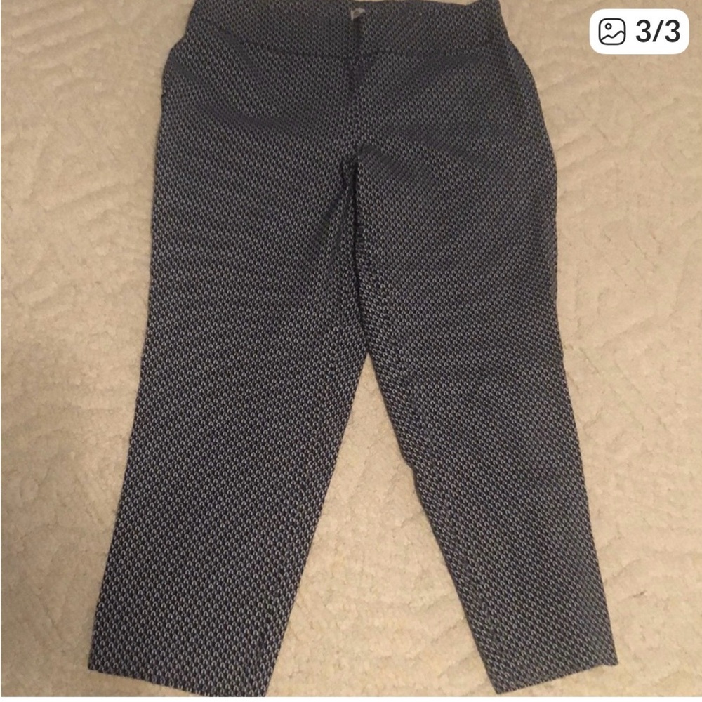 Lilia Rose stretch curvy crop pants lightweight comfortable Pull on capri EUC